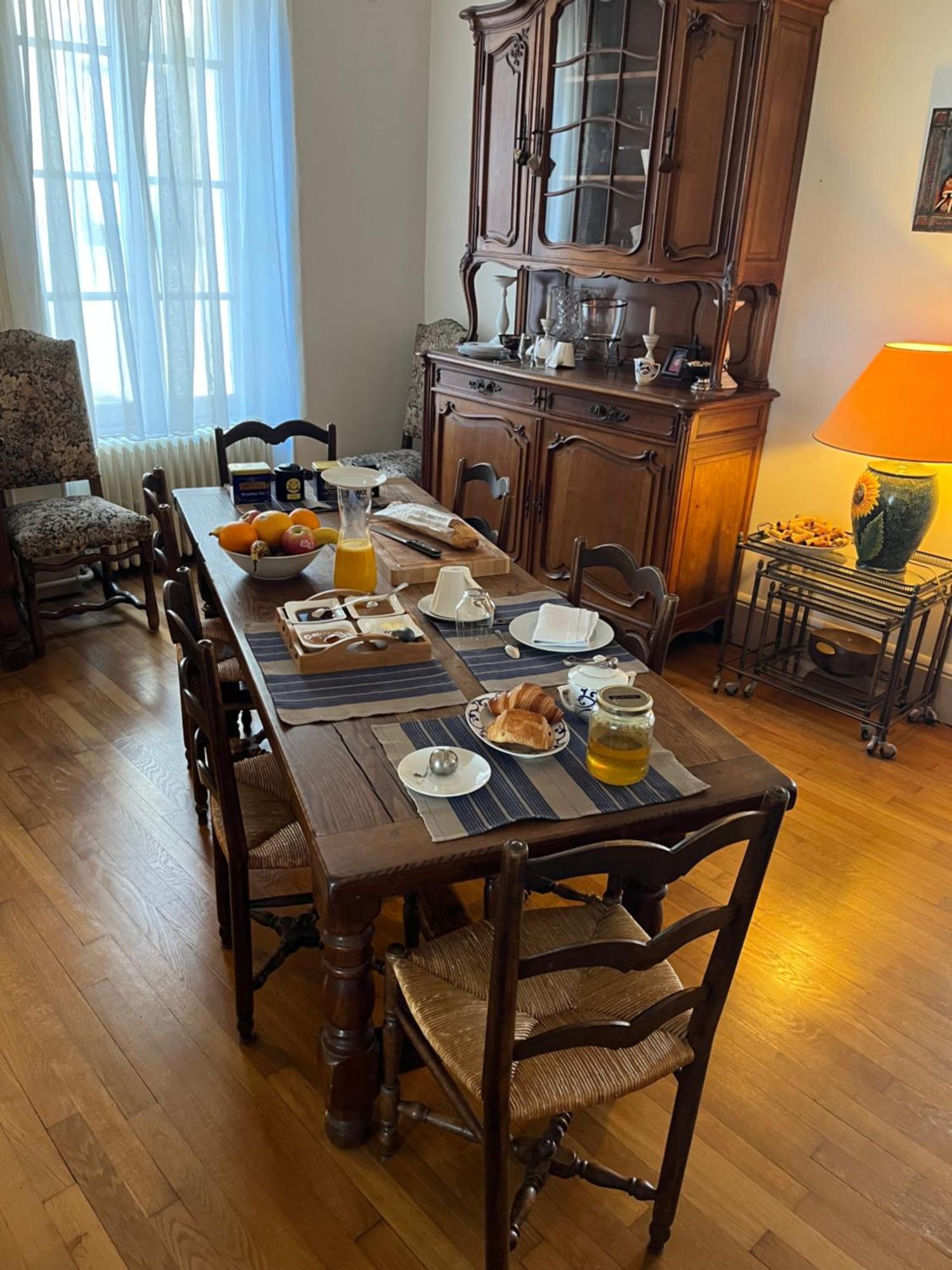 Logis Saint Vivant Volnay  Экстерьер фото